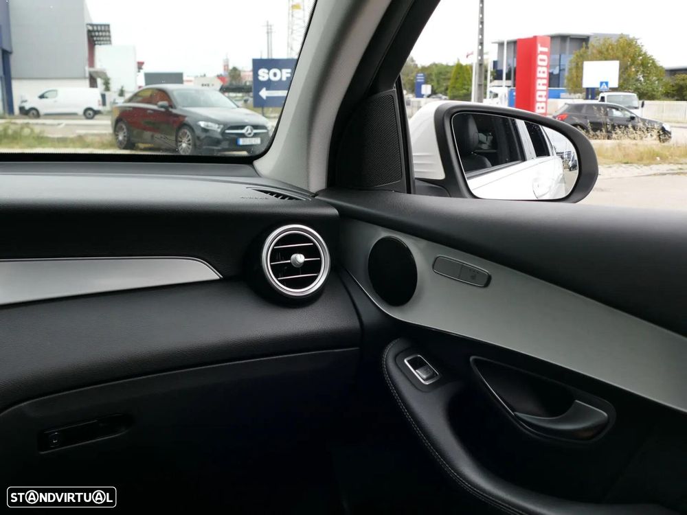 Mercedes-Benz GLC 220 d 4Matic 9G-TRONIC AMG Line - 41