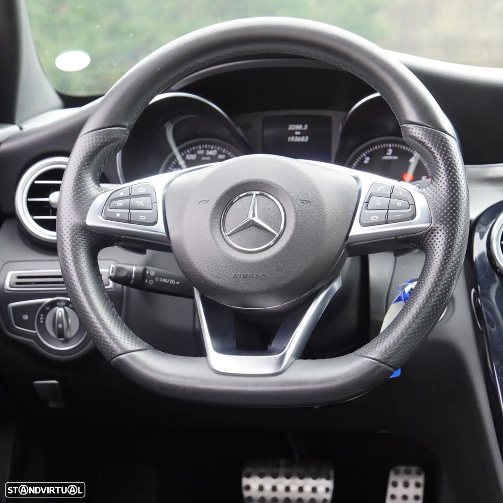 Mercedes-Benz C 220 — fotografia 12
