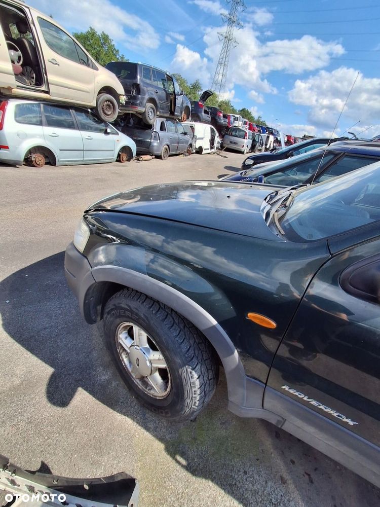 FORD MAVERICK II 2.0 błotnik lewy przód PX
