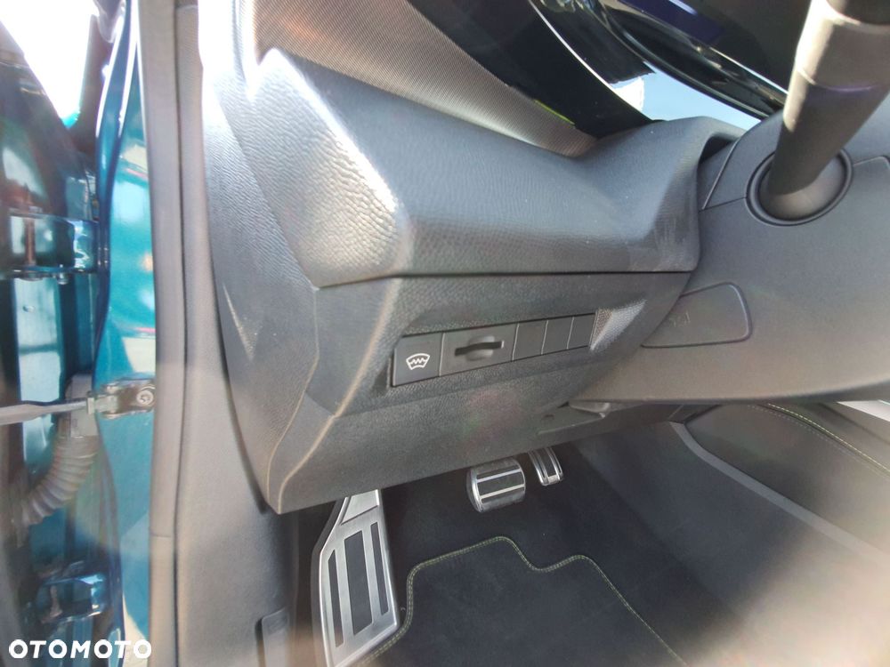 Peugeot 308 1.2 PureTech GT S&S EAT8 - 16