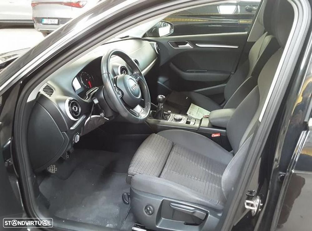 Audi A3 Sportback - 4