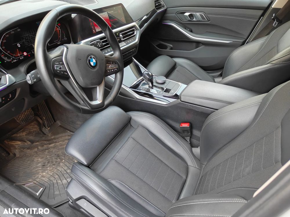 BMW Seria 3 318i Aut. Sport Line - 11