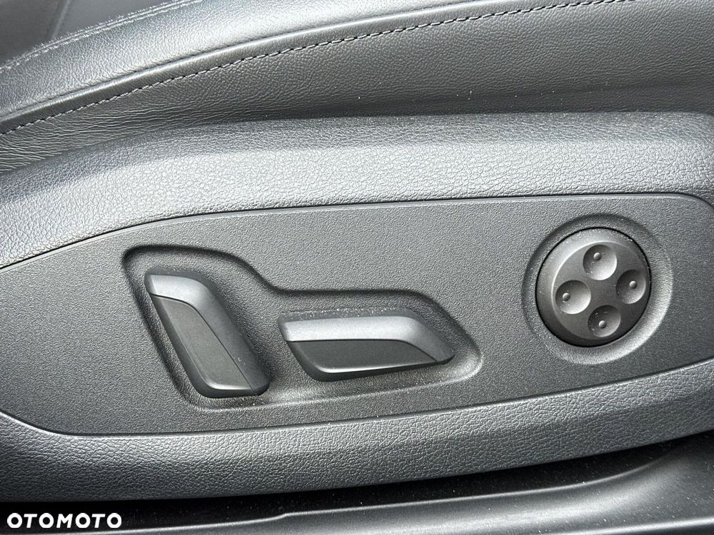 Audi A4 Limousine - 30