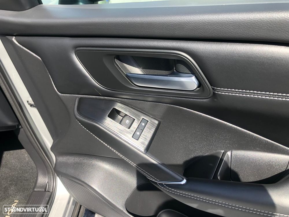 Nissan Qashqai 1.3 DIG-T N-Connecta LED Xtronic - 23