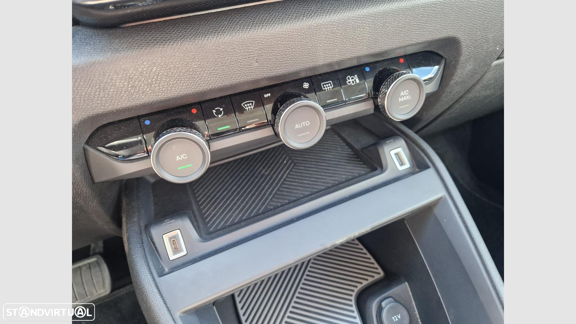 Citroën C4 1.2 PureTech Feel Pack EAT8 - 16