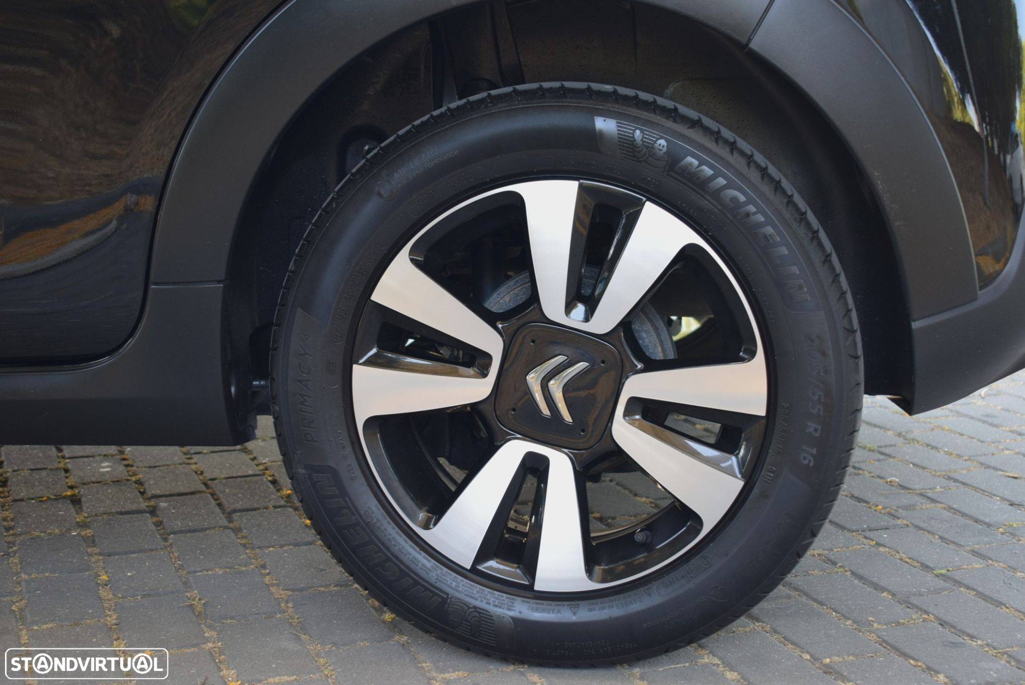 Citroën C3 1.2 PureTech Shine - 39