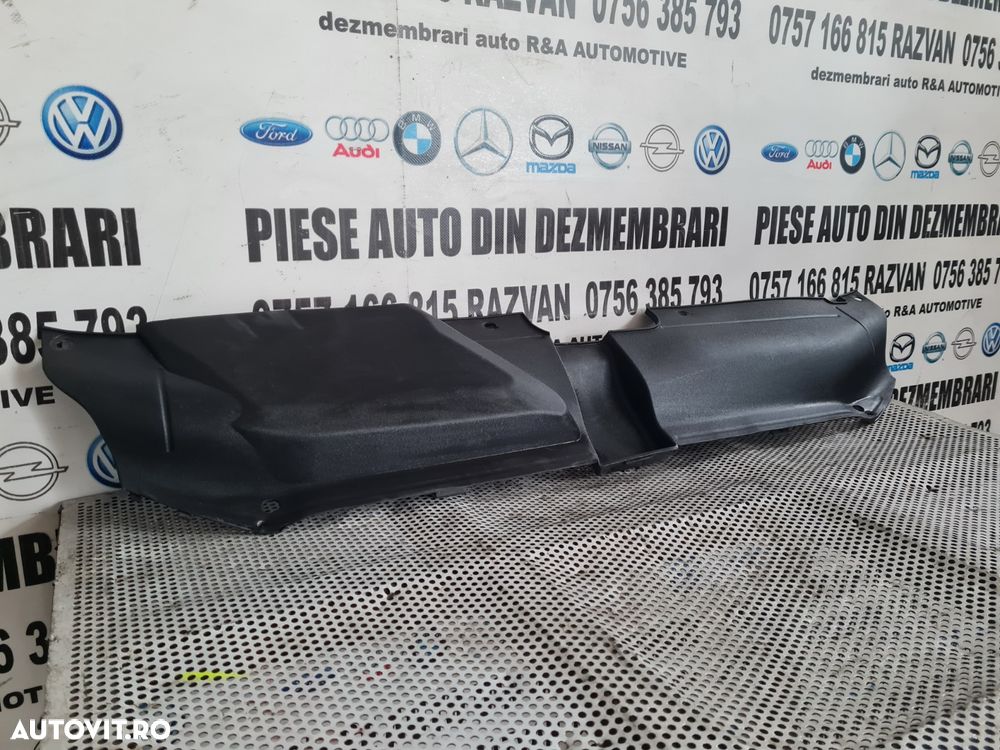 Ornament Superior Trager Calandru Fata Audi A4 B8 An 2008-2009-2010-2011-2012 Motor CAGA - Dezmembr - 1