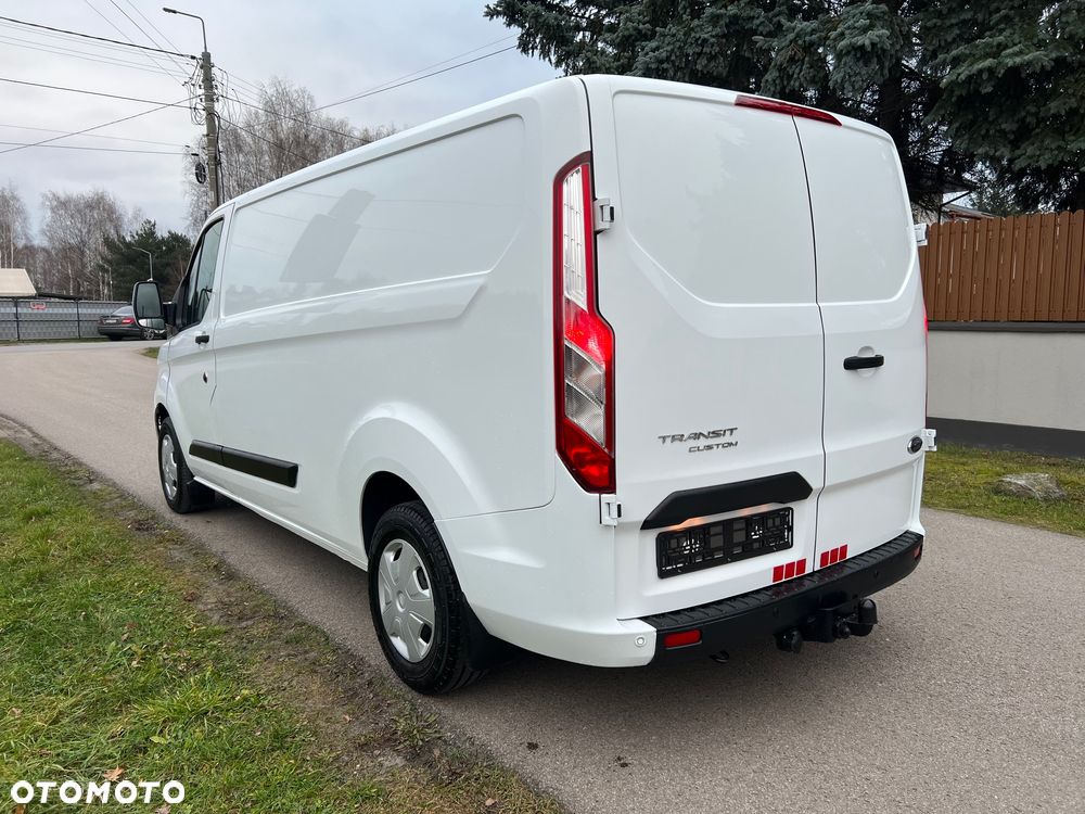 Ford Transit Custom - 11