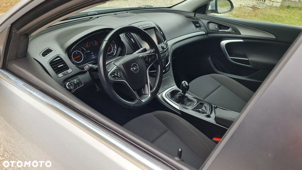 Opel Insignia - 11