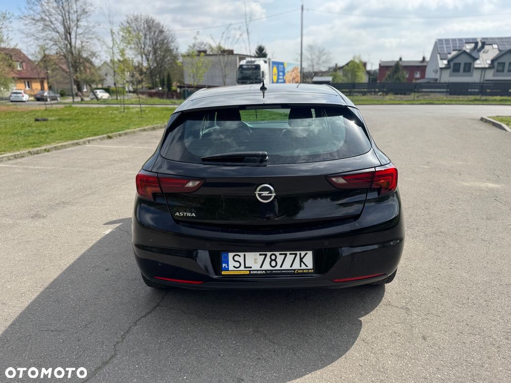 Opel Astra 1.2 T Elegance S&S - 9