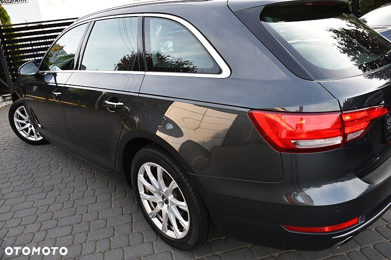 Audi A4 Avant 2.0 TFSI ultra S tronic sport - 32