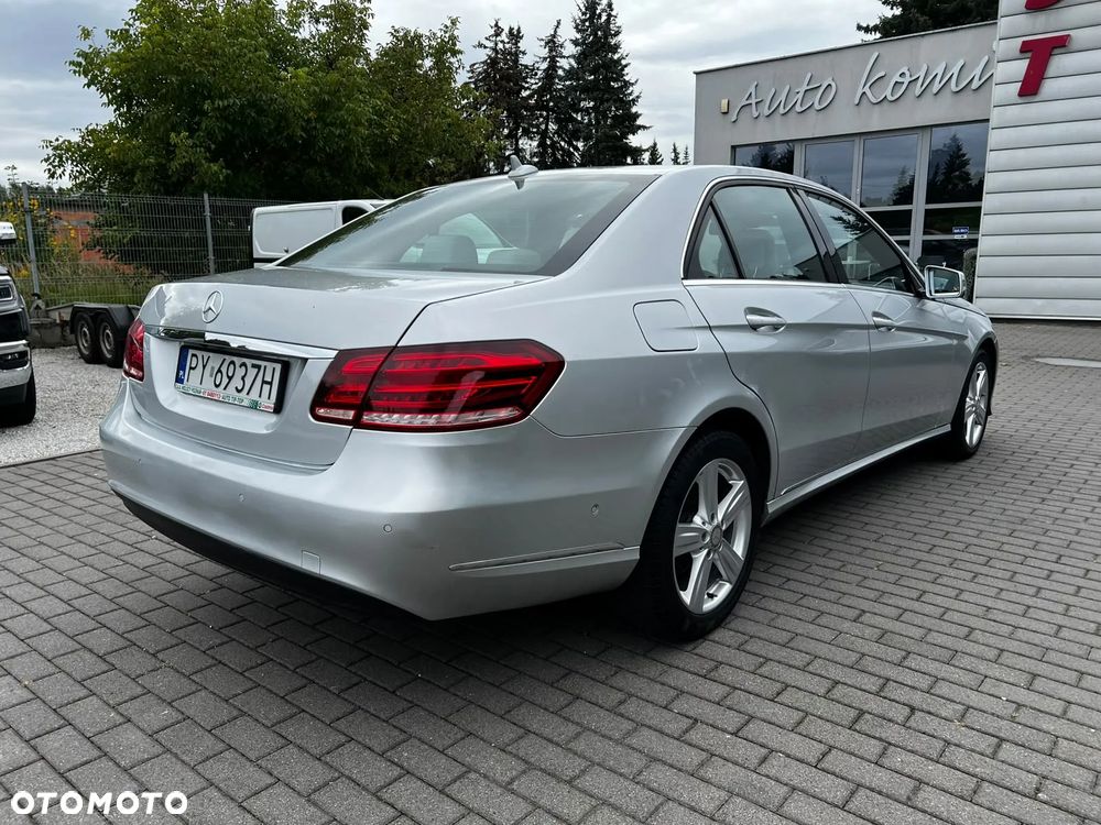 Mercedes-Benz Klasa E 250 BlueTEC 4Matic 7G-TRONIC Elegance - 6