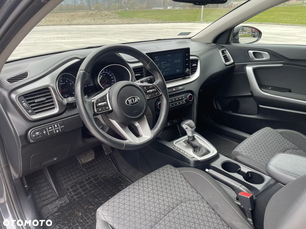 Kia Ceed 1.5 T-GDI M DCT - 9