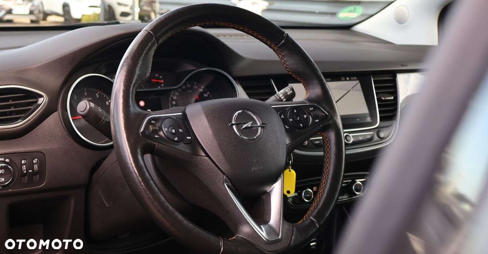Opel Crossland X - 12