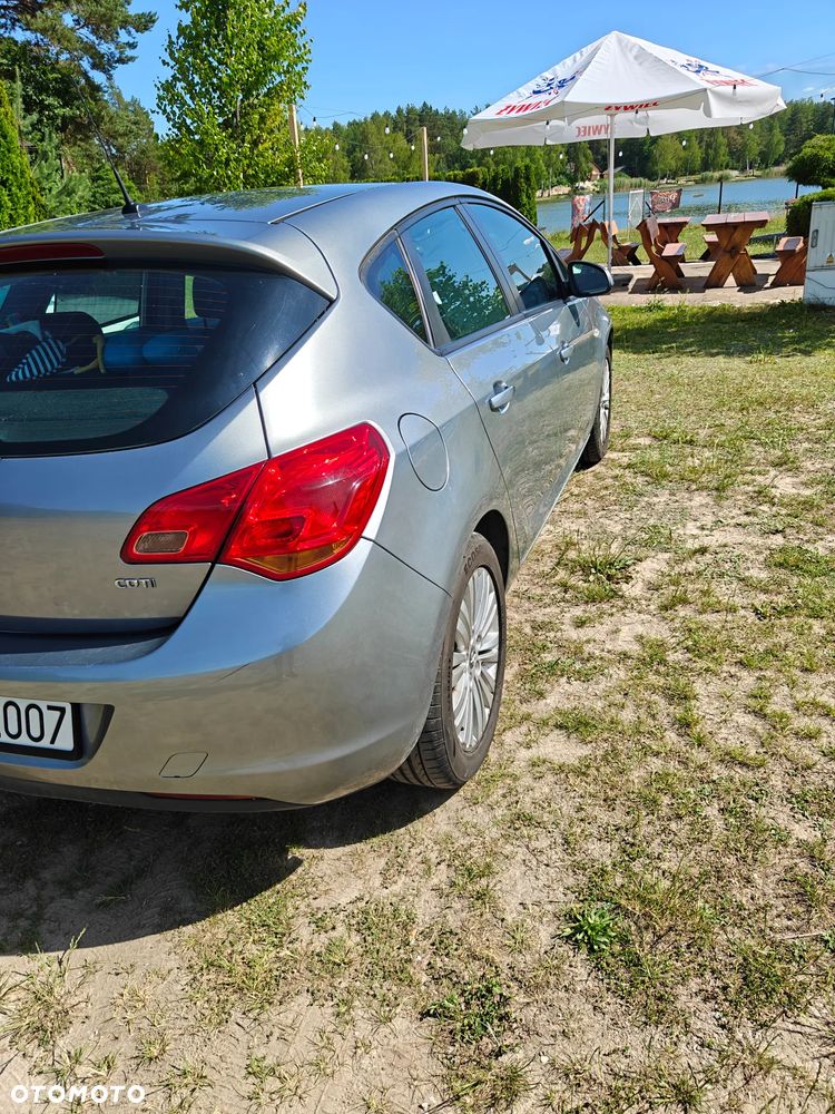 Opel Astra 1.7 CDTI - 4
