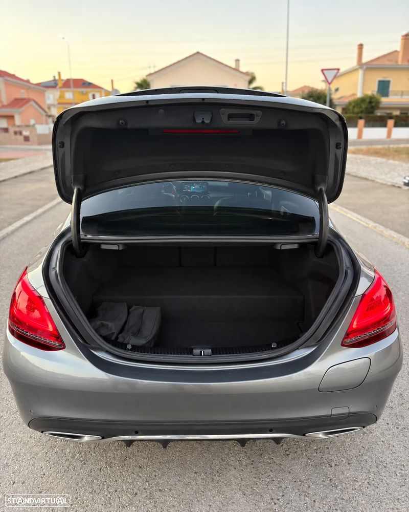 Mercedes-Benz C 300 de AMG Line - 10
