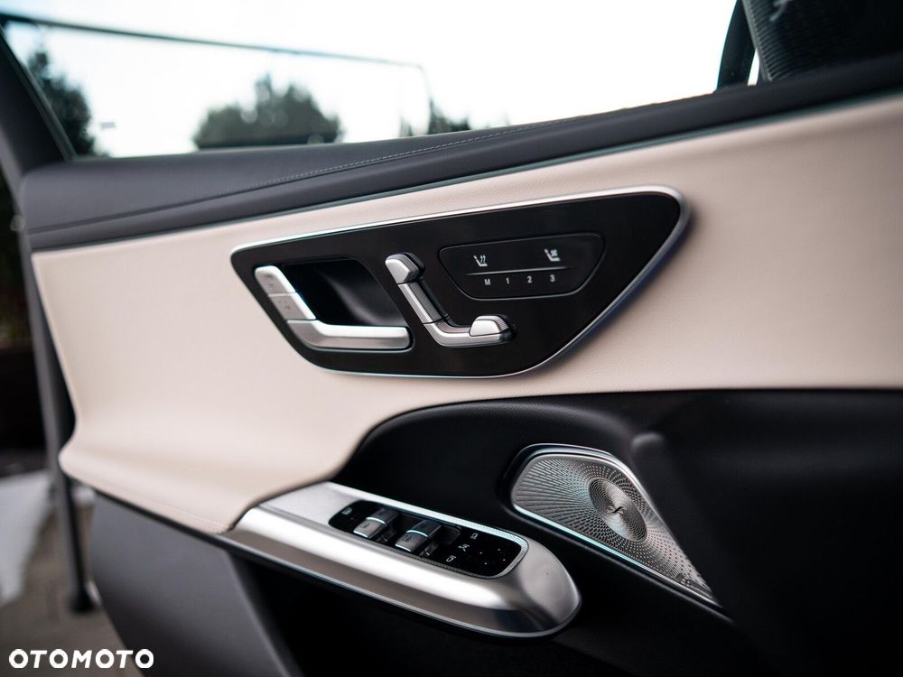 Mercedes-Benz Klasa E - 25