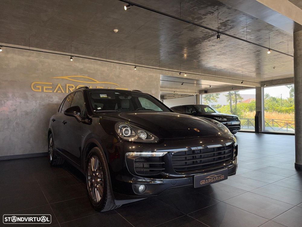Porsche Cayenne Platinum Edition - 9