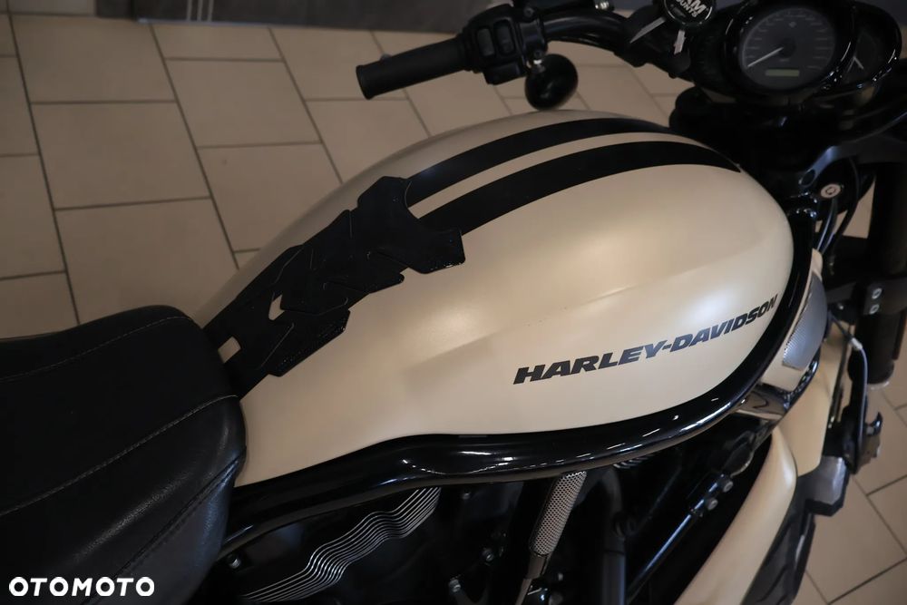 Harley-Davidson V-Rod Night Rod - 18