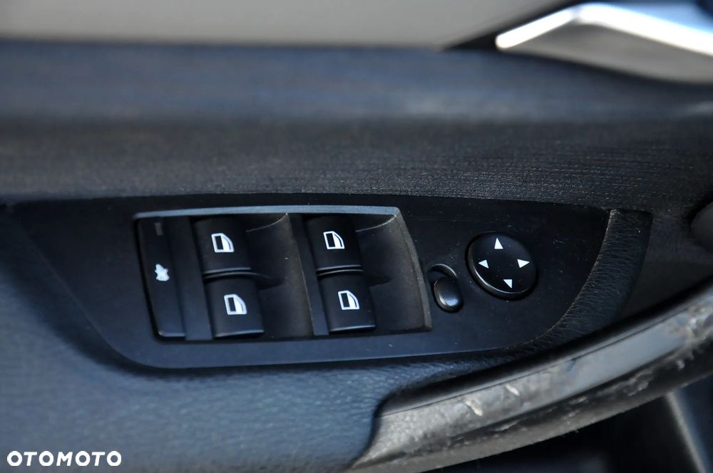 BMW X1 xDrive20d - 25