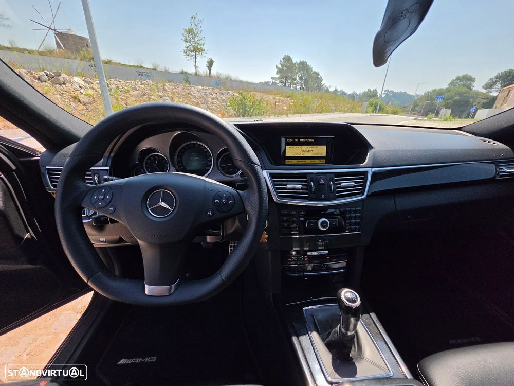 Mercedes-Benz E 250 CDi Avantgarde BlueEfficiency - 17
