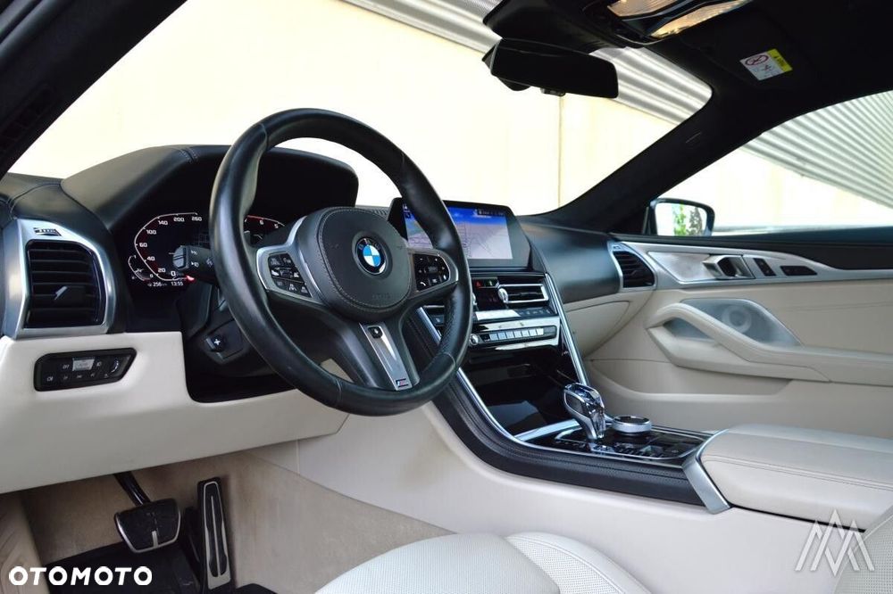 BMW Seria 8 - 15