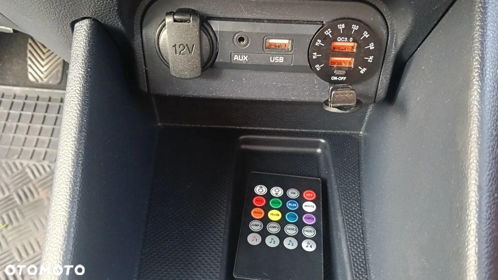 Kia Rio 1.2 L - 22