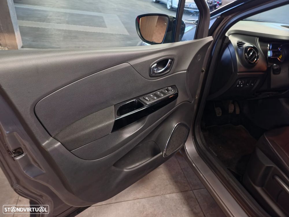 Renault Captur 1.5 dCi Exclusive - 25