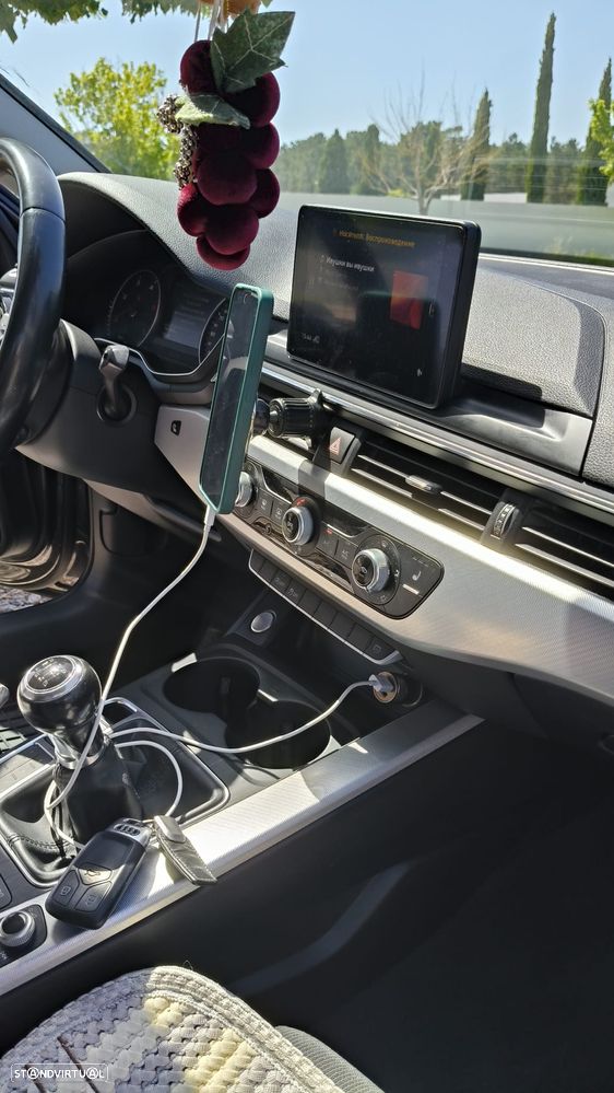 Audi A4 2.0 TDI DPF Ambiente - 12