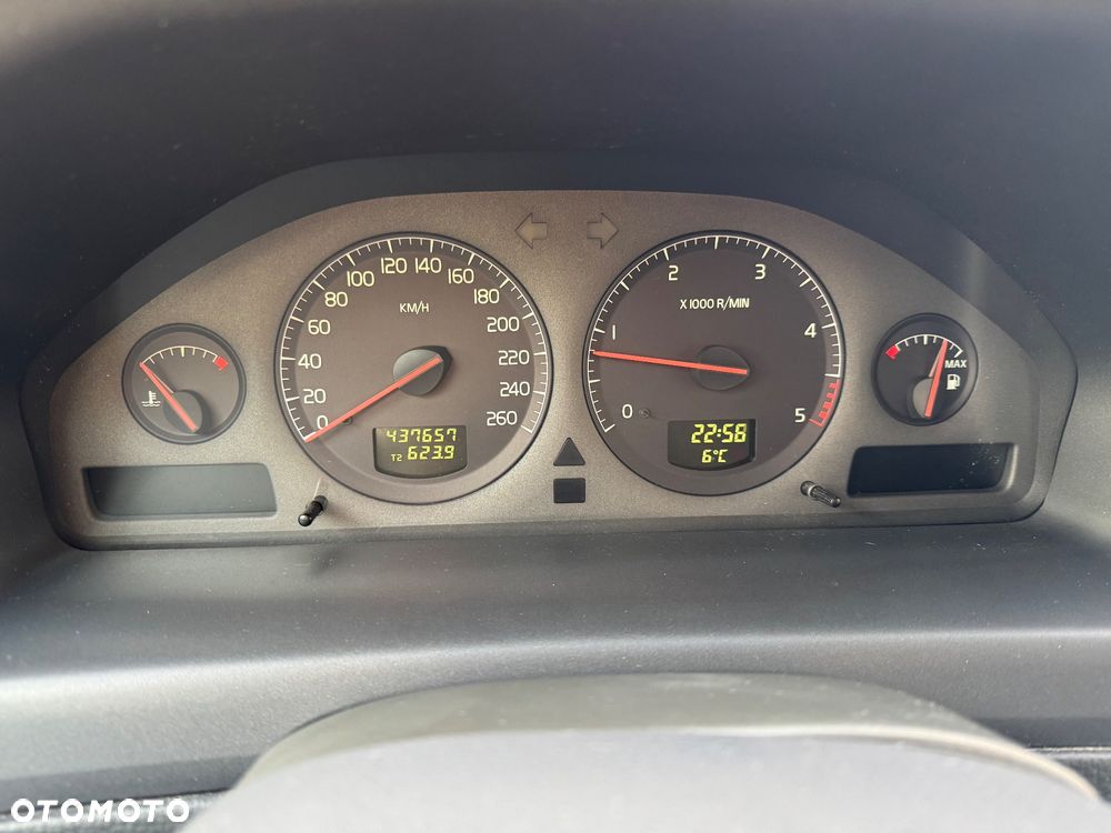 Volvo S60 2.4 D - 17