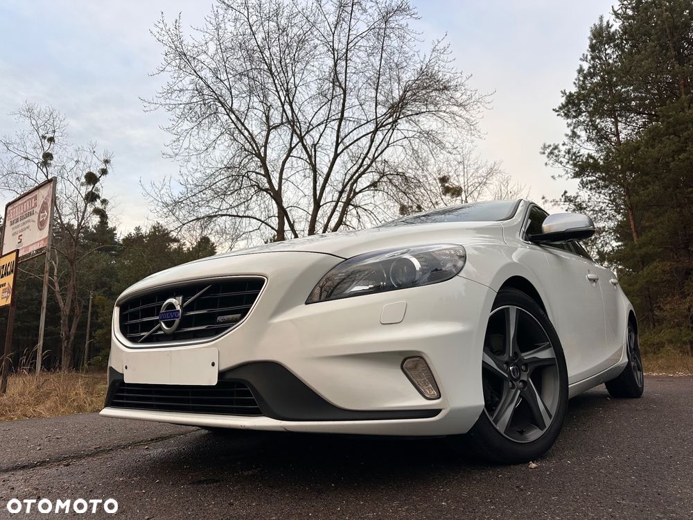 Volvo V40 D2 R Design - 3