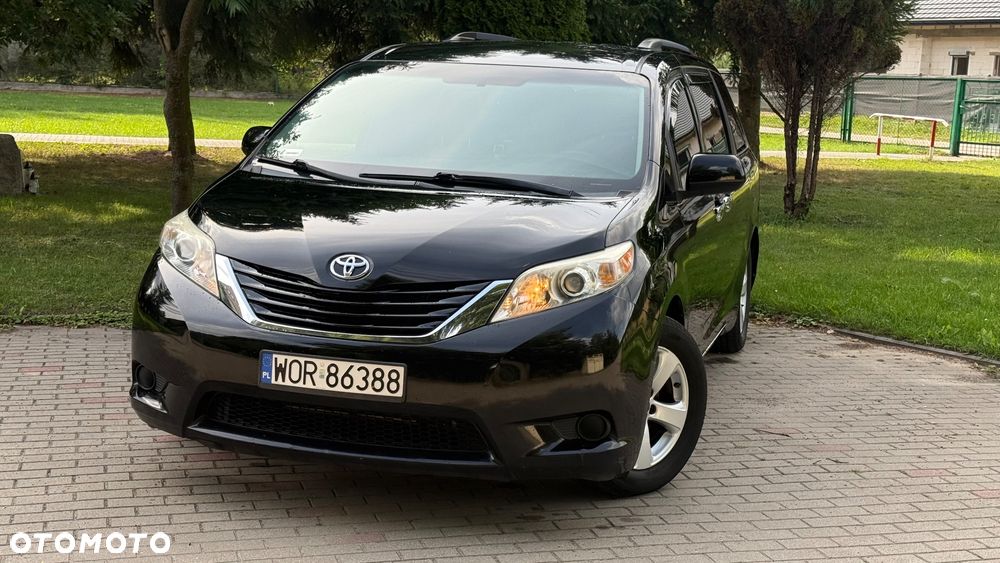 Toyota Sienna 3.5 V6 - 1