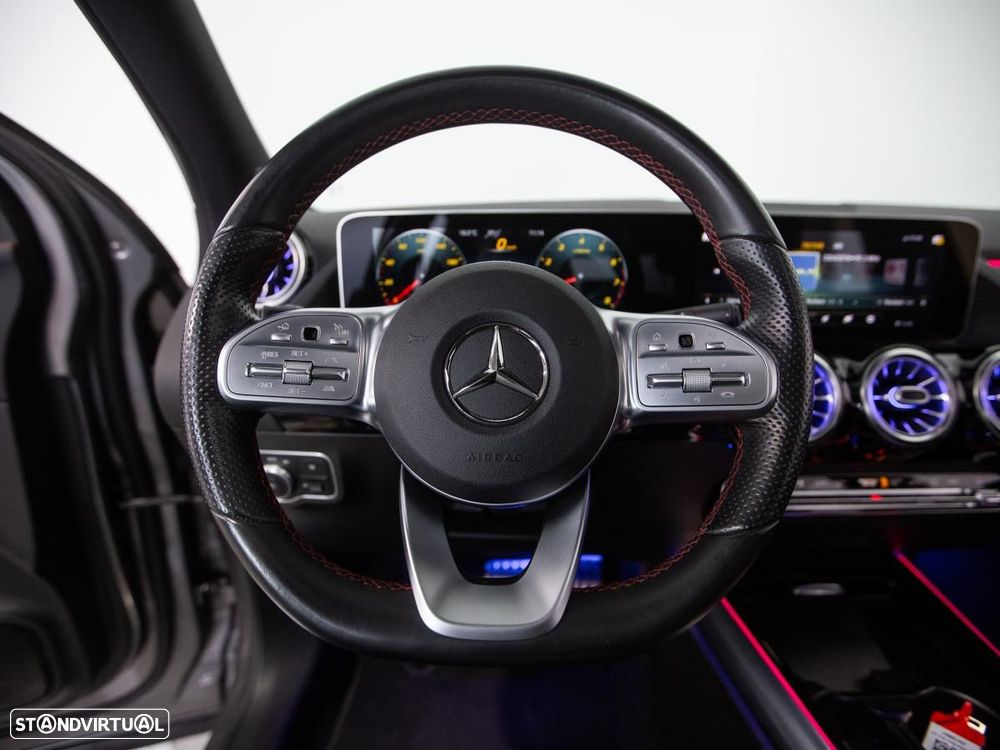 Mercedes-Benz GLA 250 7G-DCT AMG Line - 16