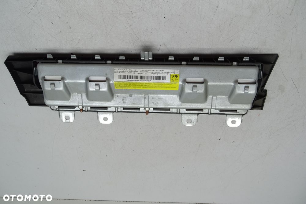 Mercedes-Benz B Klasa W246 W242 Poduszka powietrzna Airbag chroniąca kolana 2468600602 - 2