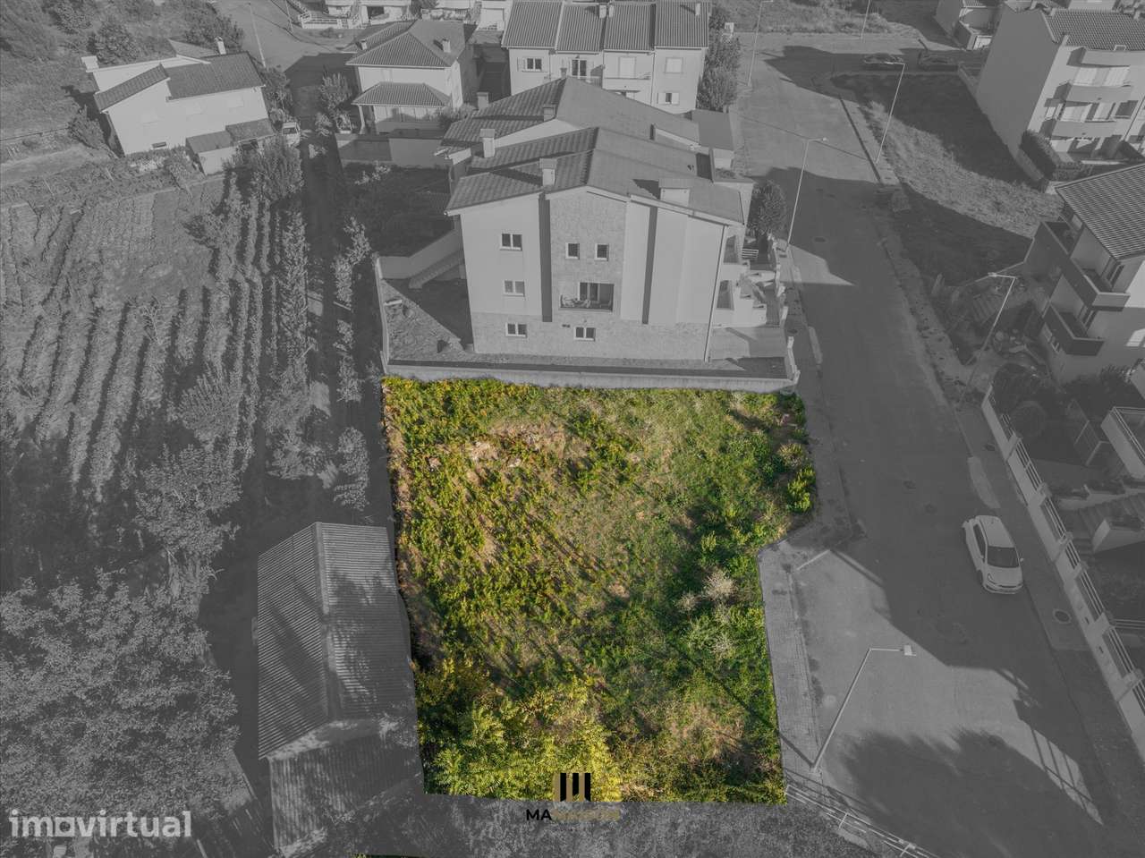TERRENO URBANO | CASA COM 348M2 | ZONA RESIDENCIAL - Grande imagem: 3/3
