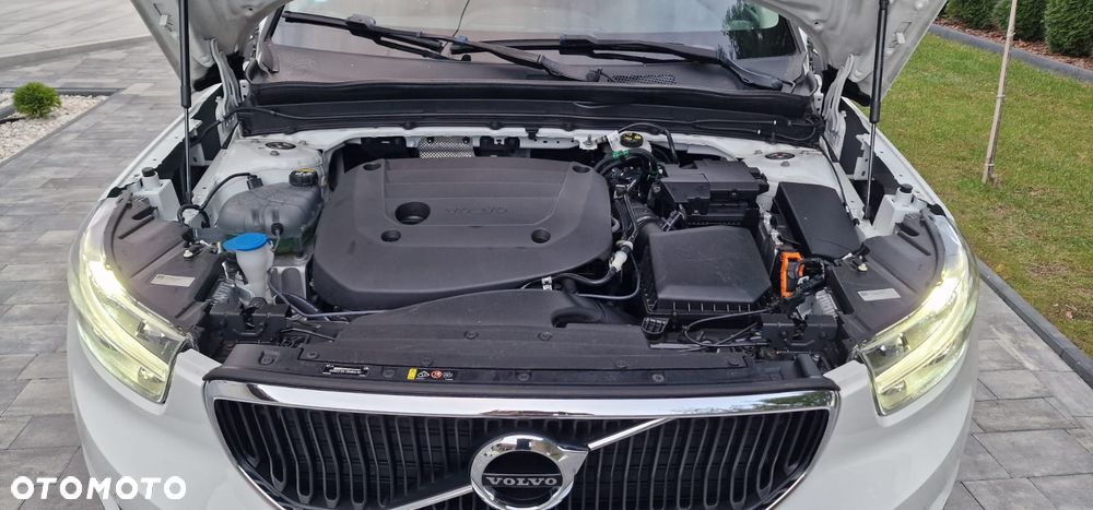 Volvo XC 40 B4 B DKG Ultimate Dark - 34