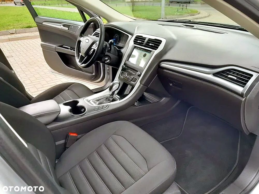 Ford Mondeo - 18