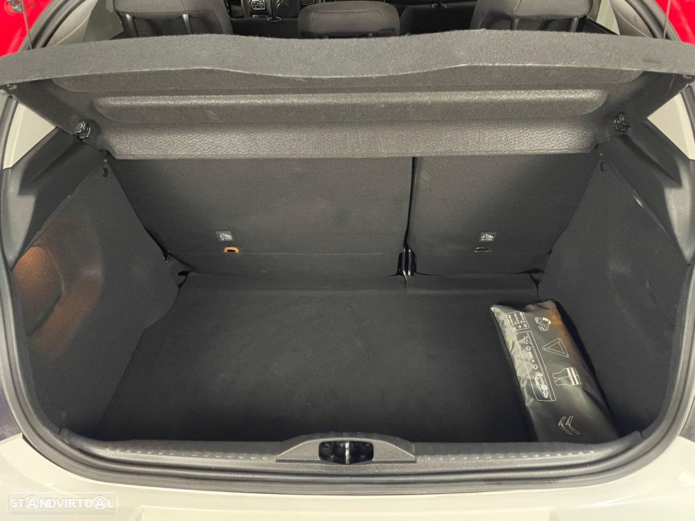 Citroën C3 1.2 PureTech Shine - 28