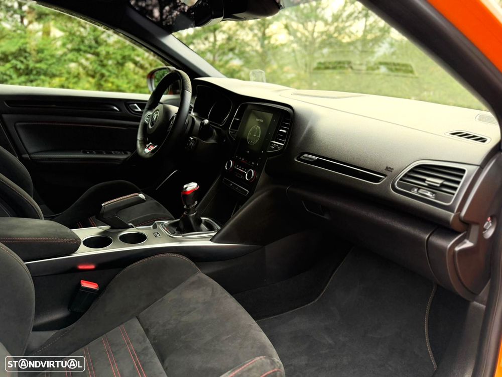 Renault Mégane TCe 300 GPF R.S. TROPHY - 17