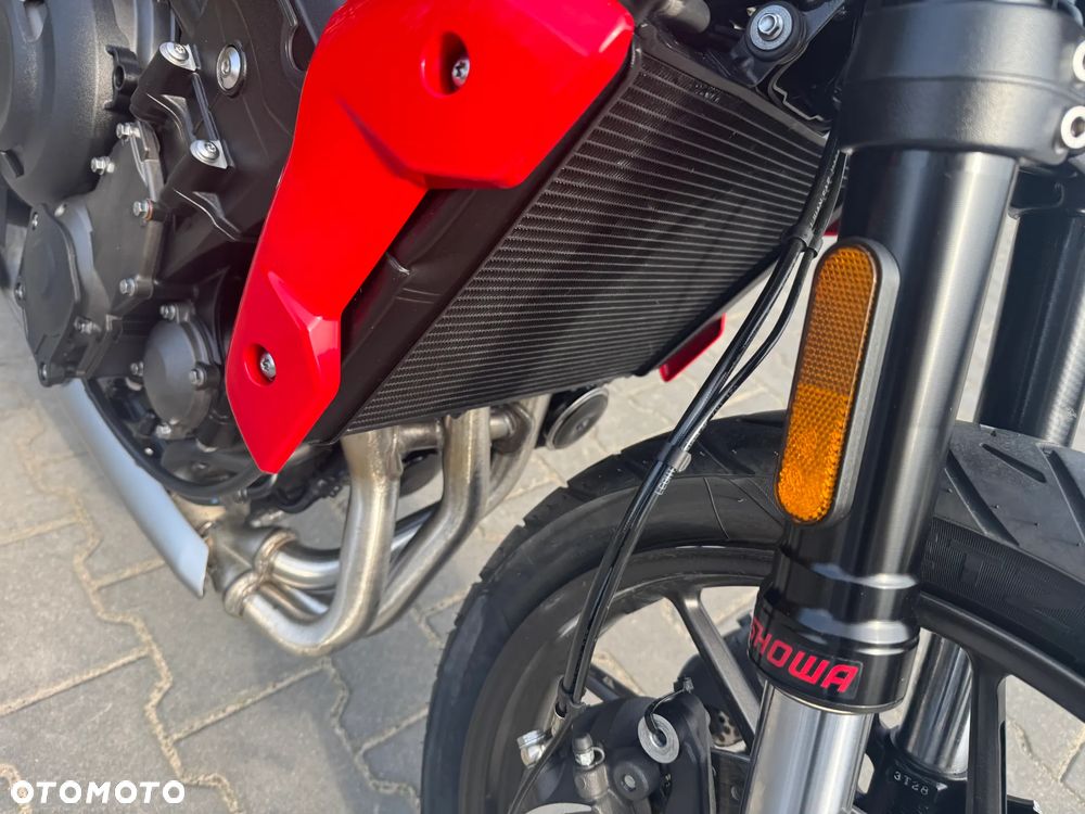 Triumph Trident - 13