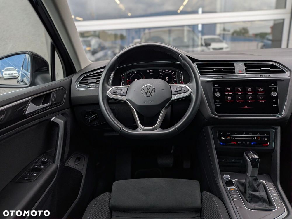 Volkswagen Tiguan 2.0 TDI Elegance DSG - 16
