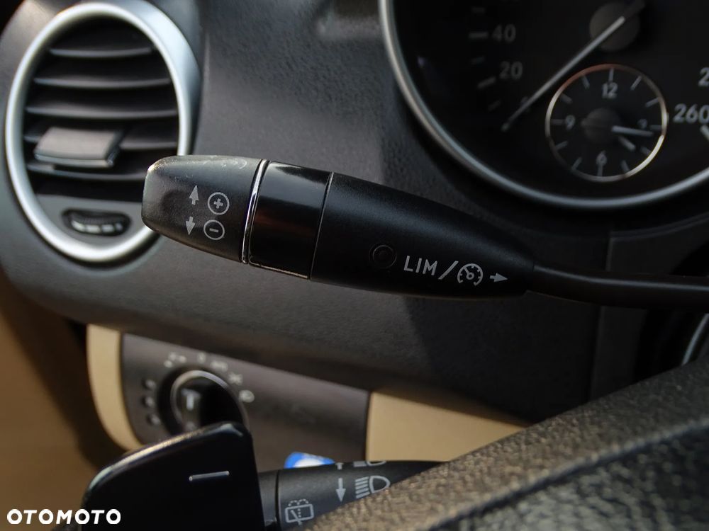 Mercedes-Benz ML 320 CDI 4-Matic - 22