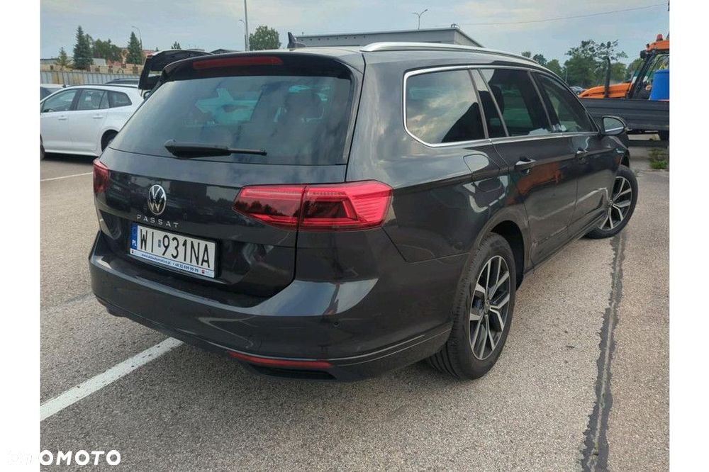Volkswagen Passat Variant 2.0 TDI SCR Business DSG - 5