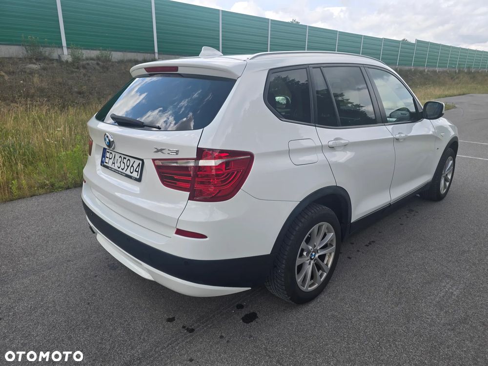 BMW X3 28i xDrive - 4