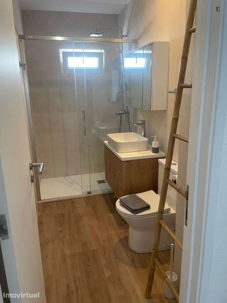 Quarto - localizado em Oeiras Lisbon - Grande imagem: 3/4