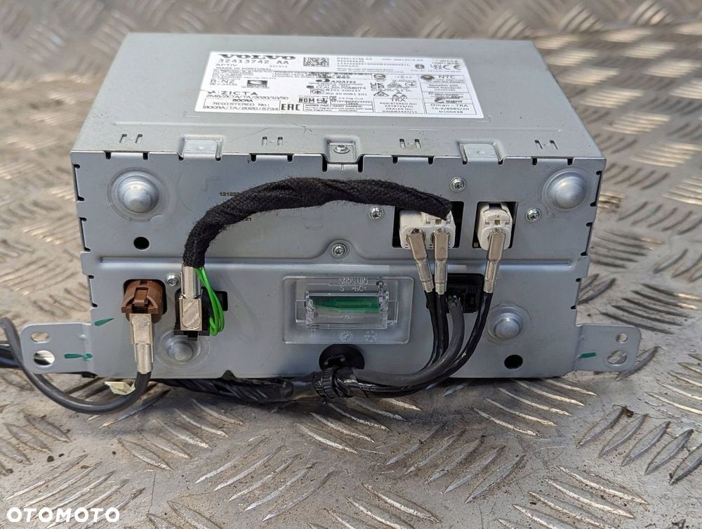 Volvo XC40 2017-2025 Radio nawigacja - 3