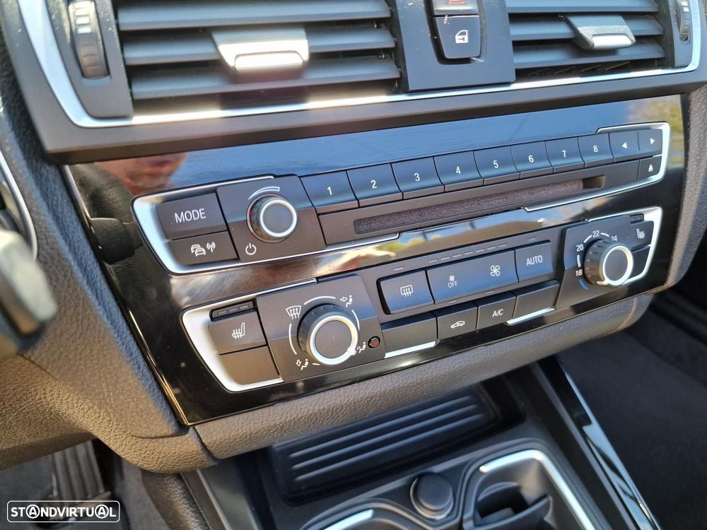 BMW 220 d Coupe Line Sport - 38