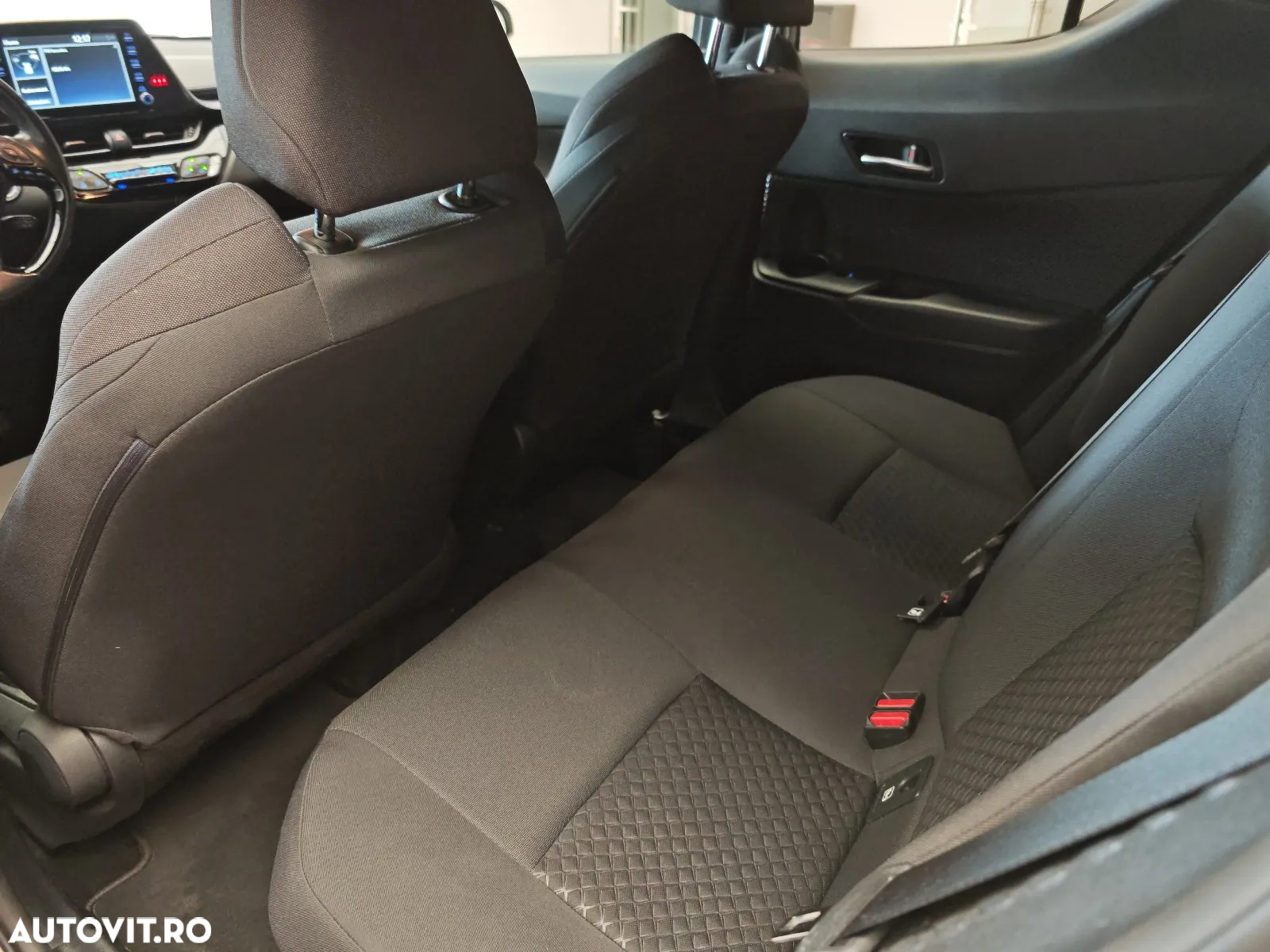 Toyota C-HR 1.8 HSD 122 CP 4x2 CVT Style - 28