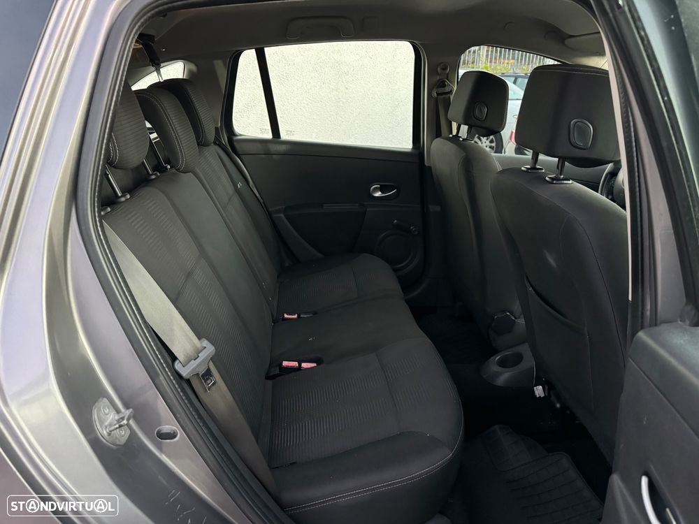 Renault Clio Break 1.2 16V Dynamique - 24