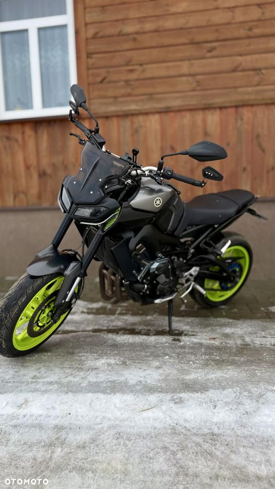 Yamaha MT - 2